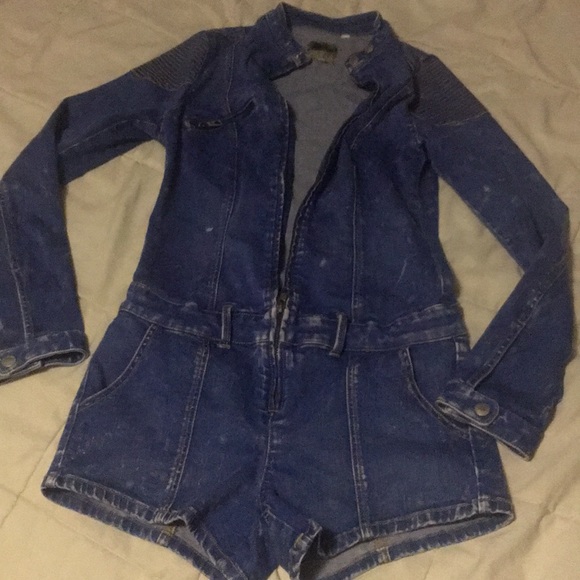 G by Guess Pants - Guess